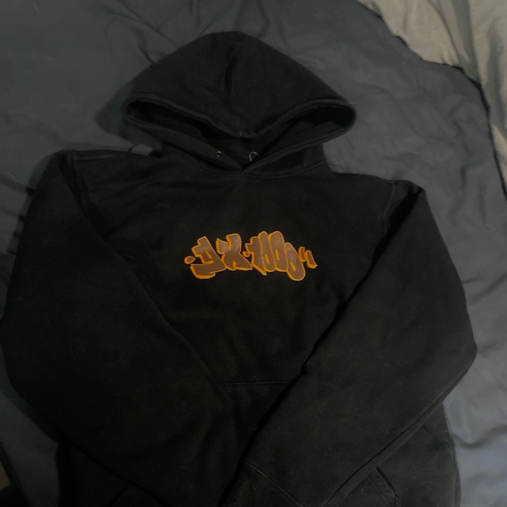 Black and Gold Pullover Hoodie Sweatshirt